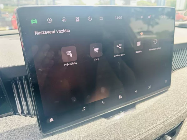 Škoda Superb Combi Selection 2,0TDI 110kW D - foto 15