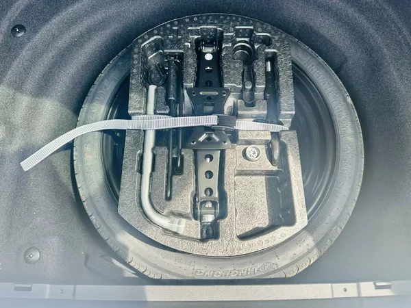 Škoda Superb Combi Selection 2,0TDI 110kW D - foto 29