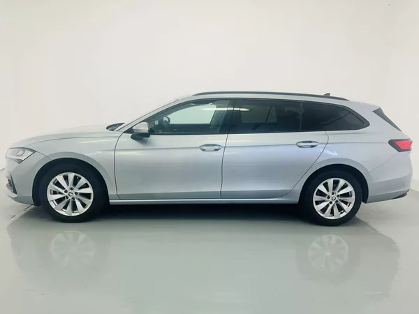 Škoda Superb Combi Selection 2,0TDI 110kW D - foto 3
