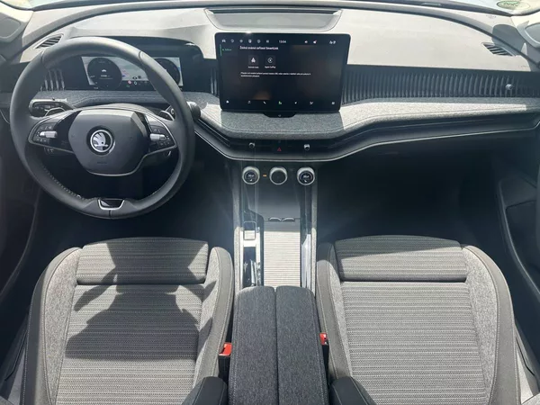 Škoda Superb Combi Selection 2,0TDI 110kW D - foto 5