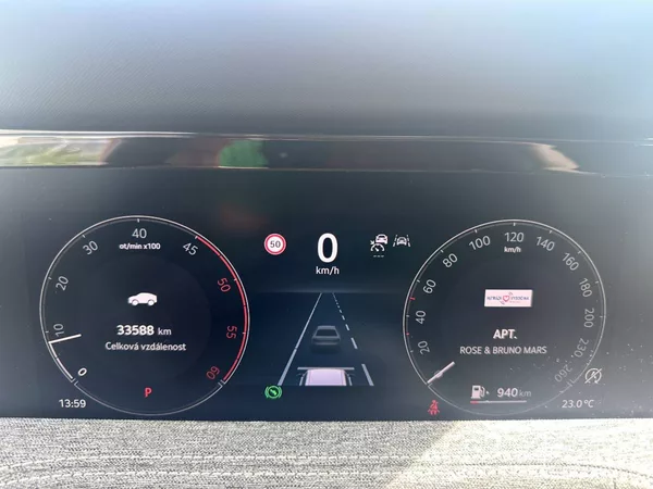 Škoda Superb Combi Selection 2,0TDI 110kW D - foto 9