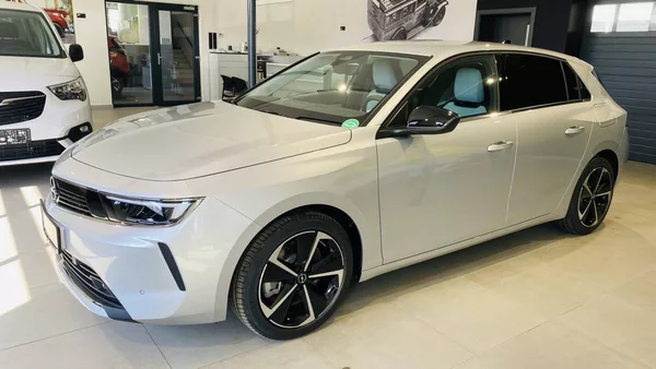 Opel Astra Elegance HB 1.6 PHEV 132kW/180