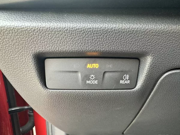 Škoda Superb Combi Selection 2.0TDI 110kW D - foto 19