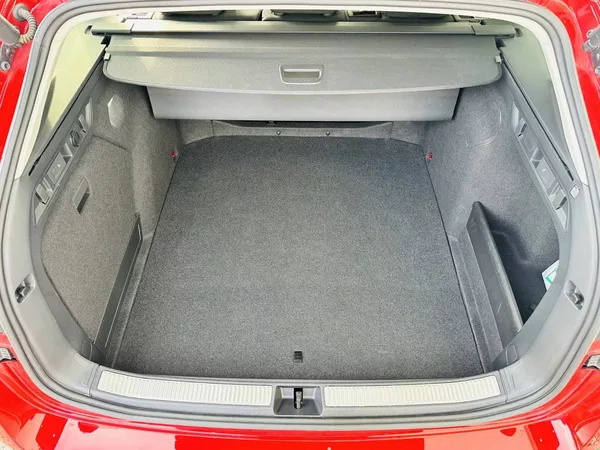 Škoda Superb Combi Selection 2.0TDI 110kW D - foto 25