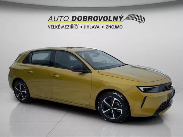 Opel Astra Edition HB 1.2 TURBO (96kW/130 - foto 10