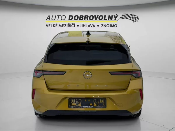 Opel Astra Edition HB 1.2 TURBO (96kW/130 - foto 6