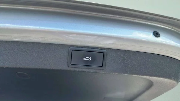Škoda Octavia Combi Top Selection 2,0TDI 110 - foto 27