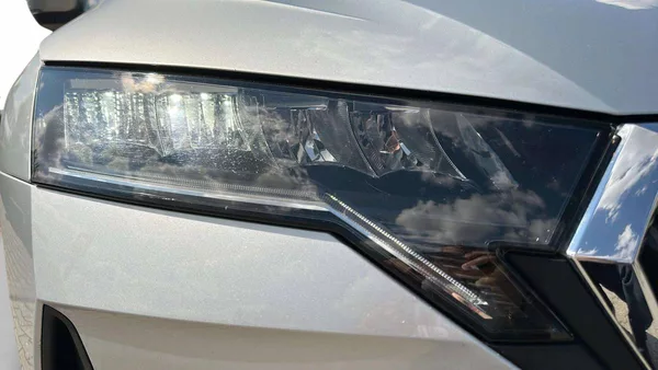 Škoda Octavia Combi Top Selection 2,0TDI 110 - foto 29