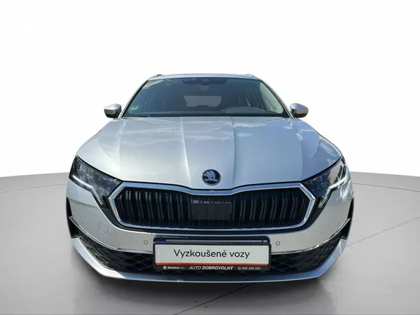 Škoda Octavia Combi Top Selection 2,0TDI 110 - foto 4