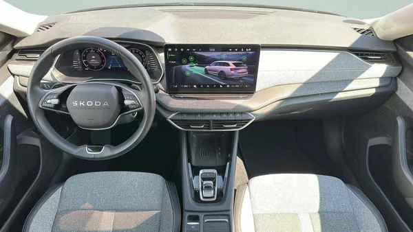 Škoda Octavia Combi Top Selection 2,0TDI 110 - foto 5