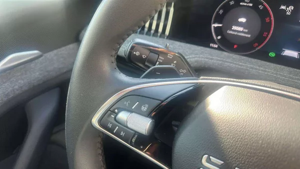 Škoda Superb liftback Selection 2,0TDI 110k - foto 10