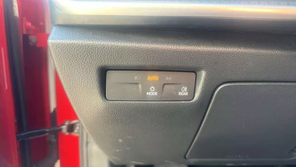 Škoda Superb liftback Selection 2,0TDI 110k - foto 18