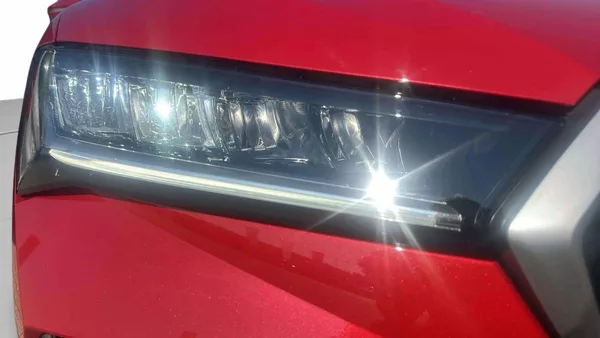 Škoda Superb liftback Selection 2,0TDI 110k - foto 26