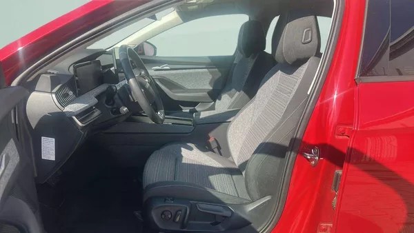 Škoda Superb liftback Selection 2,0TDI 110k - foto 6
