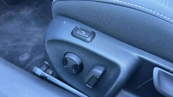Škoda Superb Combi Selection 2,0TDI 110kW D - foto 19