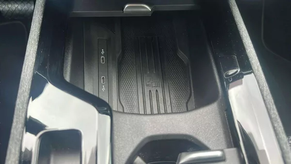 Škoda Superb Combi Selection 2,0TDI 110kW D - foto 17