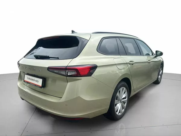 Škoda Superb Combi Selection 2,0TDI 110kW D - foto 2