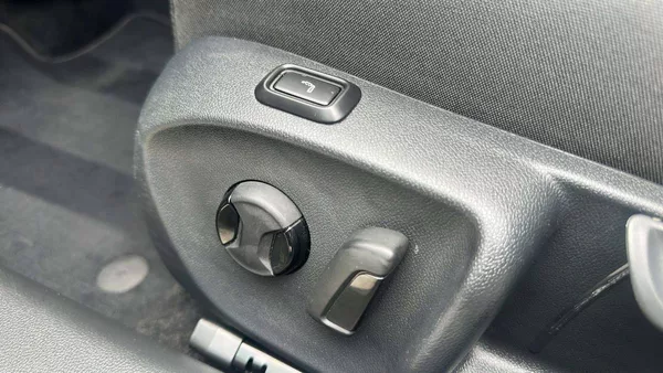 Škoda Superb Combi Selection 2,0TDI 110kW D - foto 21