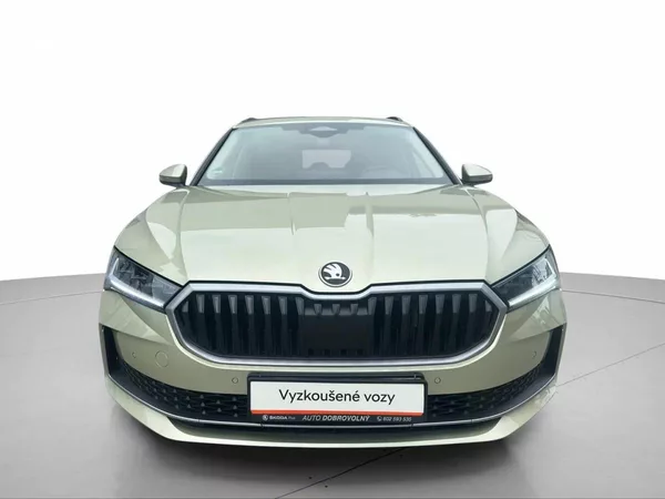 Škoda Superb Combi Selection 2,0TDI 110kW D - foto 4