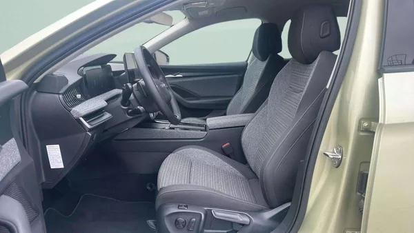 Škoda Superb Combi Selection 2,0TDI 110kW D - foto 6