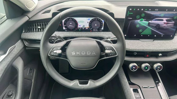 Škoda Superb Combi Selection 2,0TDI 110kW D - foto 8