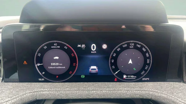 Škoda Superb Combi Selection 2,0TDI 110kW D - foto 9