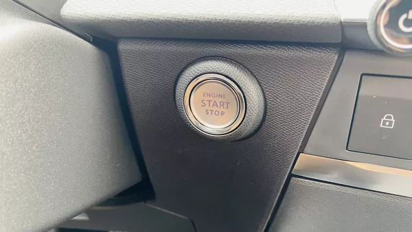 Opel Astra Elegance HB 1.6 PHEV 132kW/180 - foto 19