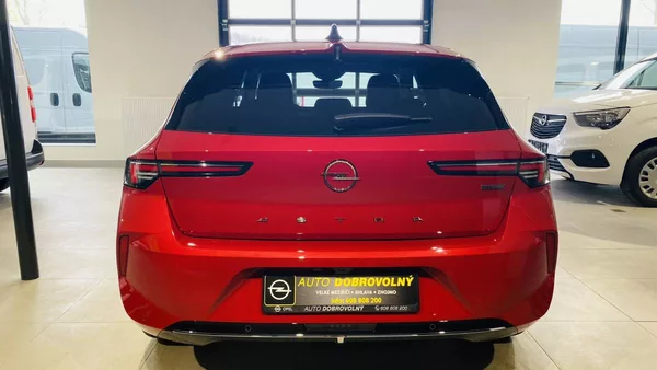 Opel Astra Elegance HB 1.6 PHEV 132kW/180 - foto 5
