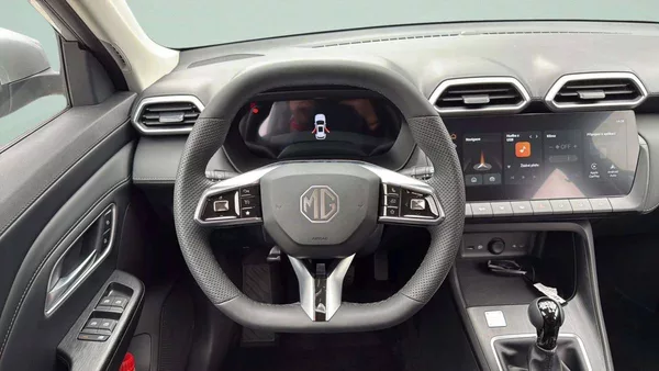 MG ZS ELEGANCE 1.5 (85kW) 5MT SUV/F0 - foto 15