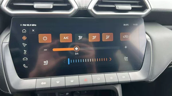 MG ZS ELEGANCE 1.5 MT5 (85kW/115k) / - foto 19