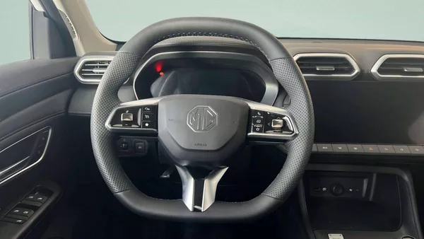 MG ZS ELEGANCE 1.5 MT5 (85kW/115k) / - foto 15