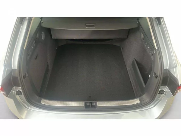 Škoda Superb Combi Selection 2,0TDI 110kW D - foto 24
