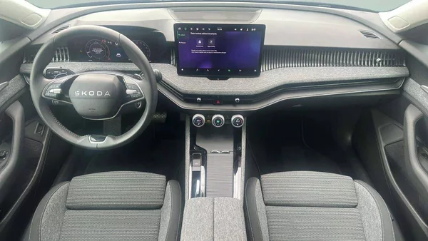 Škoda Superb Combi Selection 2,0TDI 110kW D - foto 5