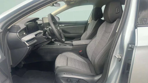 Škoda Superb Combi Selection 2,0TDI 110kW D - foto 6