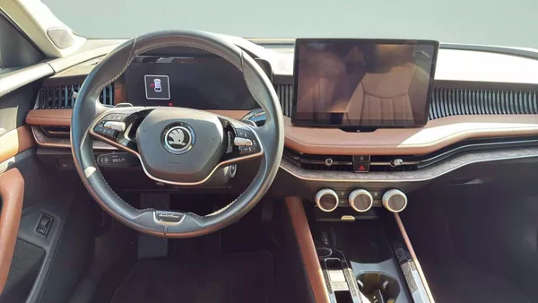 Škoda Superb Combi L&K 2,0 TDI 110kW DSG7/. - foto 15
