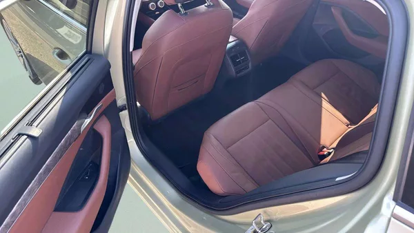 Škoda Superb Combi L&K 2,0 TDI 110kW DSG7/. - foto 19