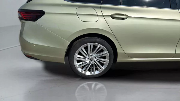 Škoda Superb Combi L&K 2,0 TDI 110kW DSG7/. - foto 23