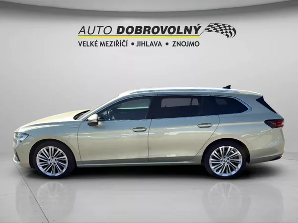 Škoda Superb Combi L&K 2,0 TDI 110kW DSG7/. - foto 3