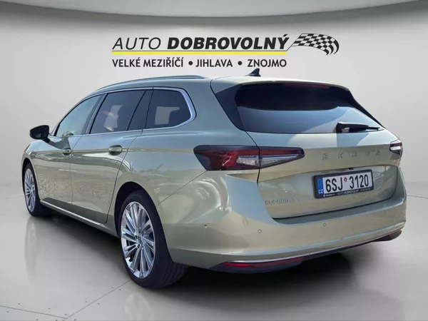 Škoda Superb Combi L&K 2,0 TDI 110kW DSG7/. - foto 5