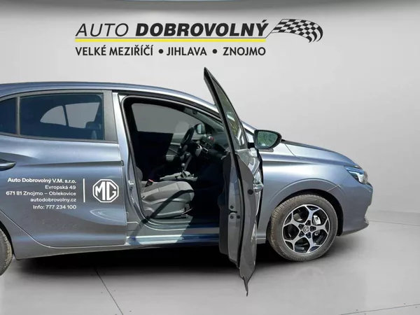 MG MG3 ELEGANCE MT5 1.5L HATCH (85kW) - foto 13