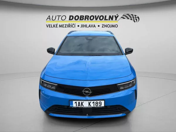Opel Astra Edition ST 1.2 TURBO (96kW/130 - foto 12
