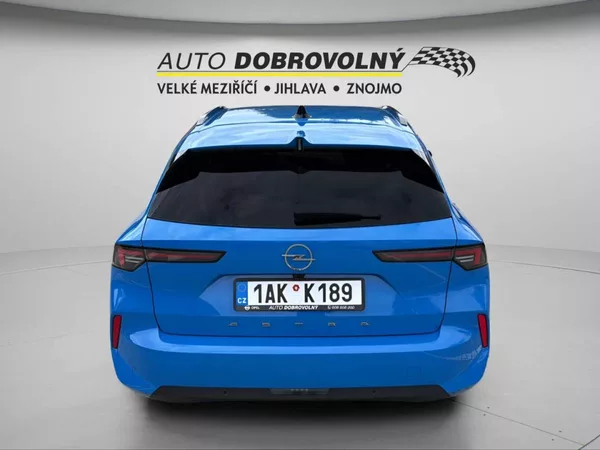 Opel Astra Edition ST 1.2 TURBO (96kW/130 - foto 6