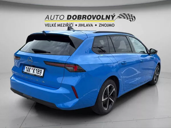 Opel Astra Edition ST 1.2 TURBO (96kW/130 - foto 7