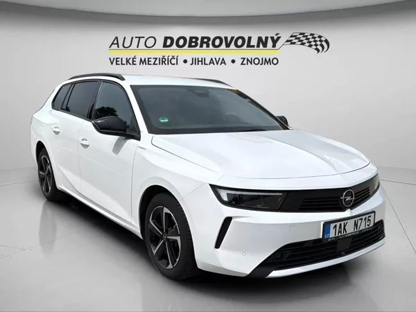 Opel Astra Edition ST 1.2 TURBO (96kW/130 - foto 11