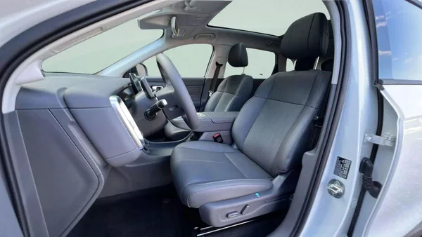 Leapmotor B10 Design hybrid EV baterie 18,8k - foto 22