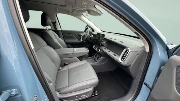 Leapmotor B10 Design hybrid EV baterie 18,8k - foto 19