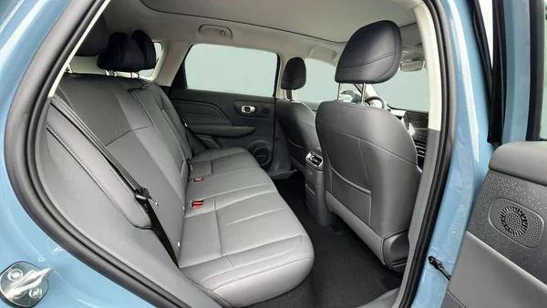 Leapmotor B10 Design hybrid EV baterie 18,8k - foto 23