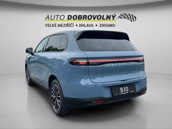 Leapmotor B10 Design hybrid EV baterie 18,8k - foto 6