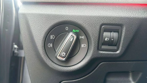 Škoda Scala Top Selection 1,0 TSI 85kW MT6 - foto 19