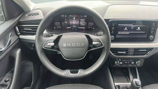 Škoda Scala Top Selection 1,0 TSI 85kW MT6 - foto 8